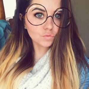 Meet your Posher, Kaelyn